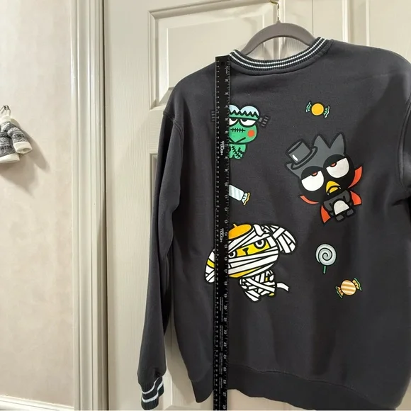 Hello Kitty & Friends Glow In Dark Halloween Sweatshirt Kuromi Badtz Maru S - Picture 14 of 15